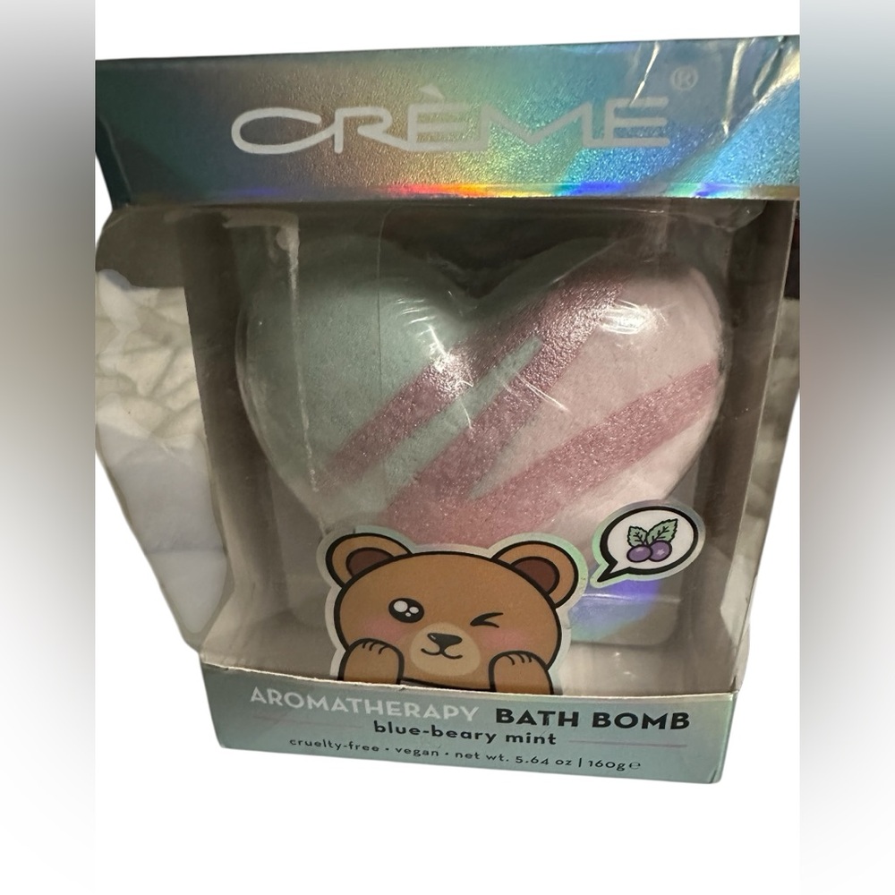 The Creme Shop Aromatherapy Bath Bomb, Blu-Beary Mint 5.64oz New